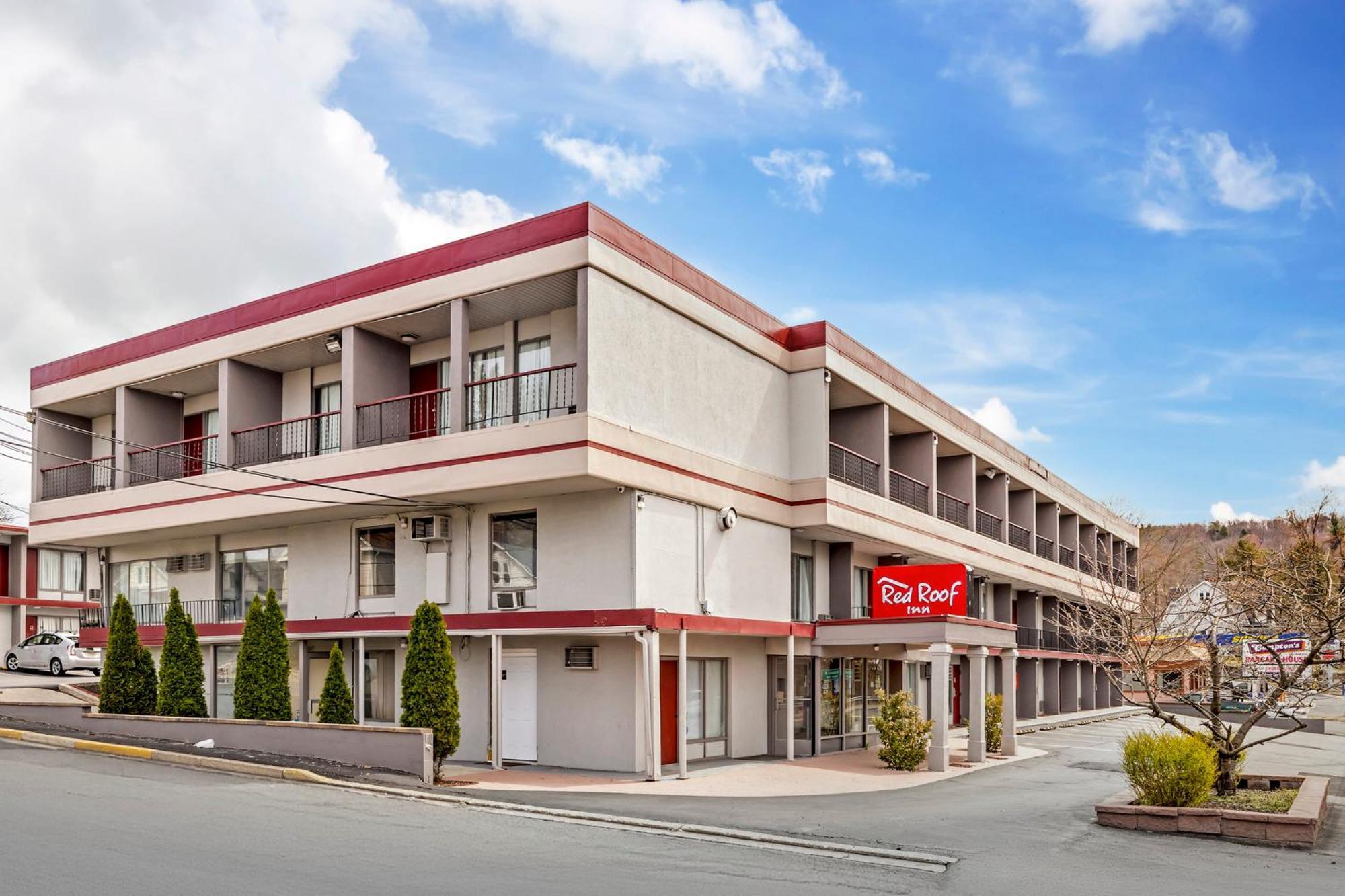 Red Roof Inn Страудсберг Экстерьер фото