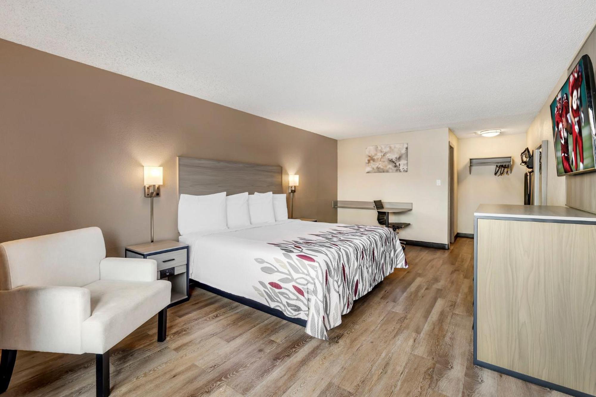 Red Roof Inn Страудсберг Экстерьер фото